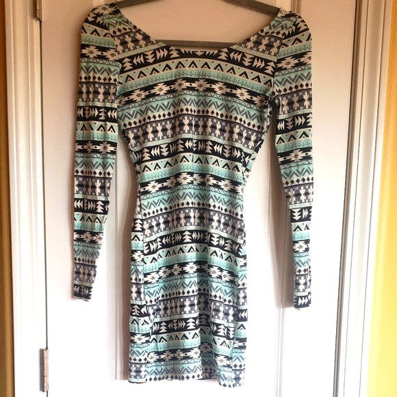 Charlotte Russe Dresses & Skirts - Teal/Black Bodycon Long Sleeve Dress